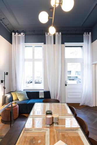 3 BDR apt in Prenzlauer Berg with cinema photo 32
