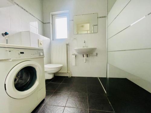 Ένα μπάνιο στο Lamsoor 5*