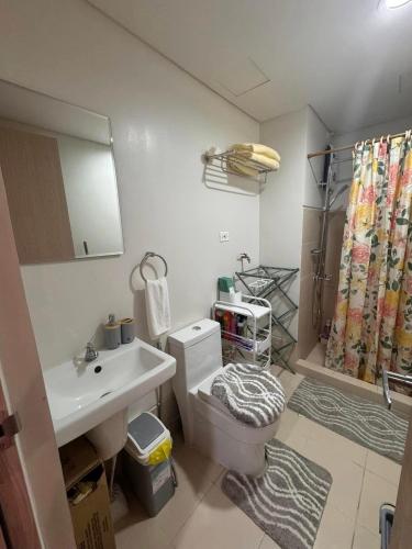 Bilik mandi di Style 823 Condo - Style Residences SM City Iloilo