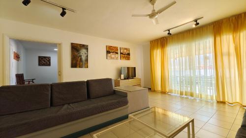 Spacious Penthouse Palmeras Ocean View 300 m to the Beach