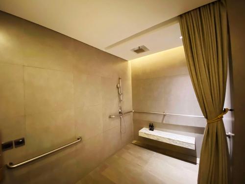 Ein Badezimmer in der Unterkunft dusitD2 Khao Yai