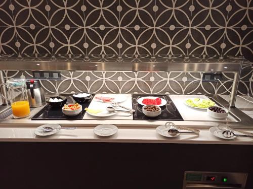 Jídlo v hotelu nebo okolí