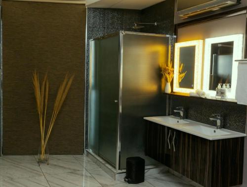 Un baño de Monte La Vue Hotel