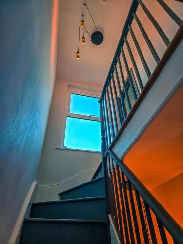 Φωτογραφία από το άλμπουμ του Coastal Retreat with Town views in Historic Hastings στο Χέιστινγκς
