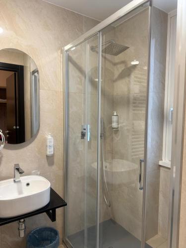 Guesthouse Central Station Group - Via Ponte Seveso 18