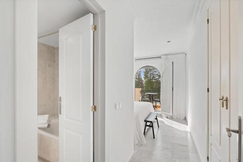 Unmatched Location, Breathtaking Views, Garage