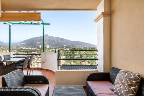 Unmatched Location, Breathtaking Views, Garage