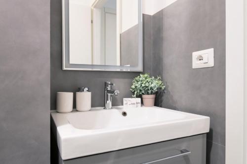 Easylife - Milano - G Emiliani 1 115 - Porta Romana