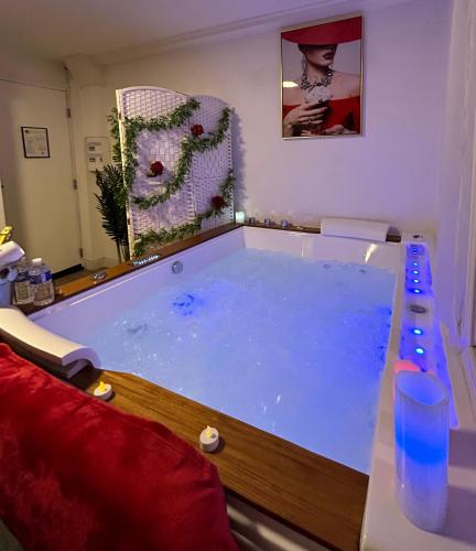 Romantic Room - Jaccuzi Privé -Appartement Cannes