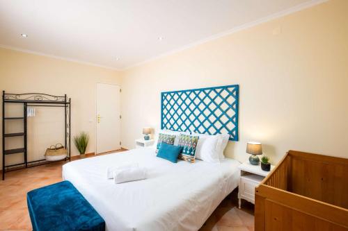 Villa Habitate - pool fence & heating beach bars