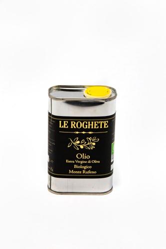 a can of ice radiator oil against a white background at Agriturismo Le Roghete in Acquapendente