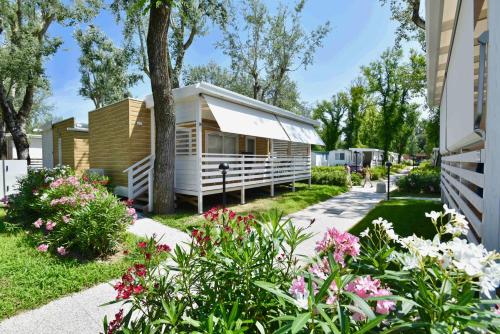 Zahrada ubytování Isamar Holiday Village