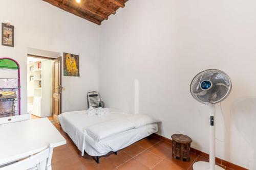 GuestHost - Porta Romana Apartment