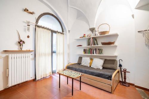 GuestHost - Porta Romana Apartment