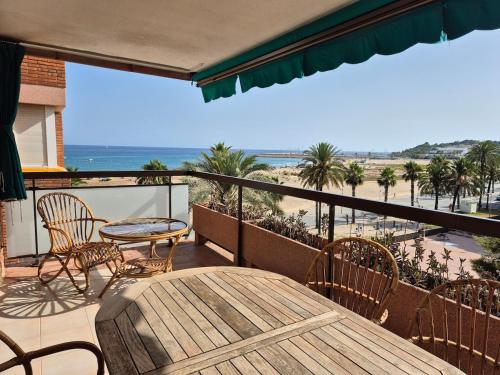 AT037 Els Pins, primera línea, piscina, vistas