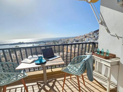 NEW NEVERENDING SEAVIEW APARTMENTS, Achacay, Los Cristianos, Tenerife