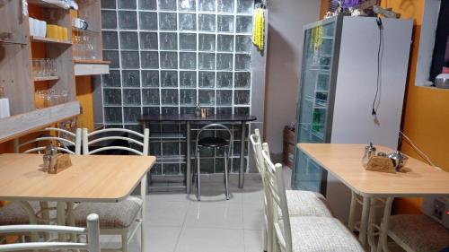 Kuchyň nebo kuchyňský kout v ubytování Hotel D'Gloria