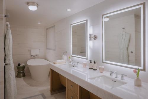 Regent Santa Monica Beach by IHG photo 72