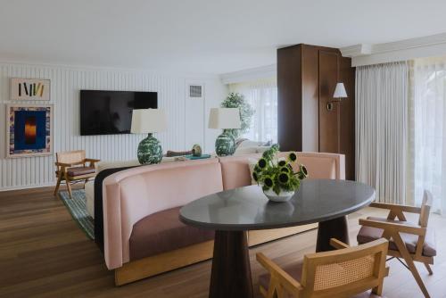 Regent Santa Monica Beach by IHG photo 54