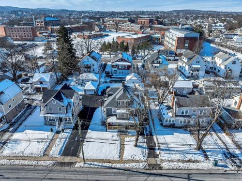 Nespecifikovaný výhled na destinaci Danbury nebo výhled na město při pohledu z apartmánu
