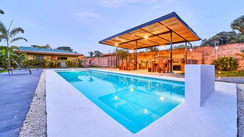 an image of a swimming pool in a house at Villas Ande in Puerto Viejo