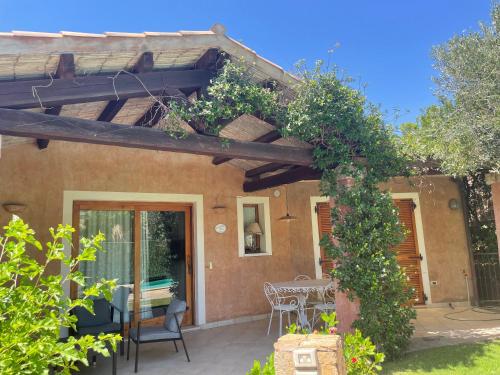 Afbeelding uit fotogalerij van Villa Borgo - Chia in Chia