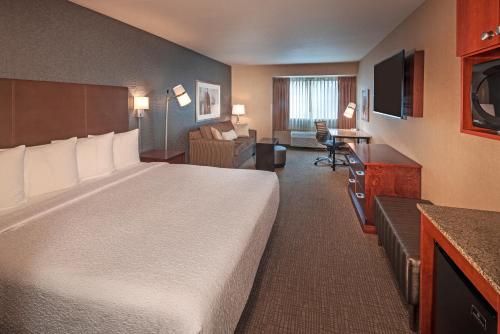 Silver Cloud Hotel - Portland Image