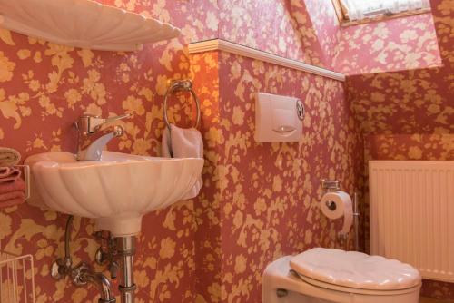 Koupelna v ubytování Ferienwohnung Burg Eltz