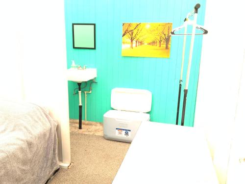 Ένα μπάνιο στο Simply convenient tropical country studio