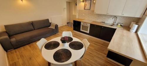 Kuchyňa alebo kuchynka v ubytovaní Apartament Przy Bocznej