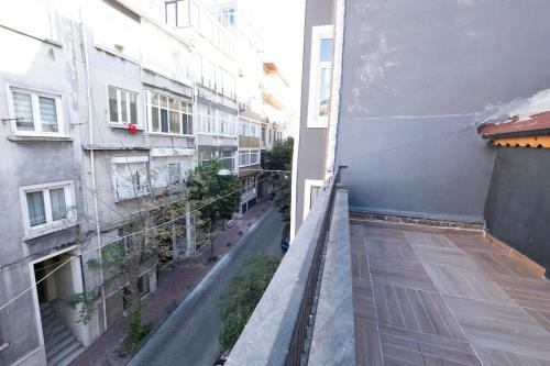 Фотография из галереи Private Fourlex House with Central Location в Стамбуле