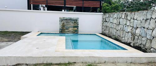 Foto dalla galleria di Hermosa casa moderna con piscina a San Pedro Sula