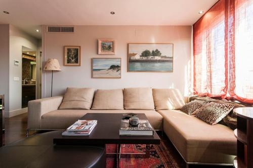 Spacious Apartment with Views of Plaza de España & María Luisa Park photo 20