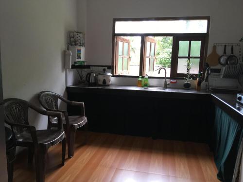 Kuchyň nebo kuchyňský kout v ubytování Lovelier Villa
