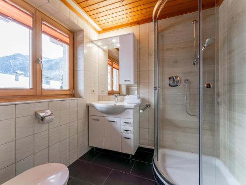 Kúpeľňa v ubytovaní Residenz am Erzbach Top 2A