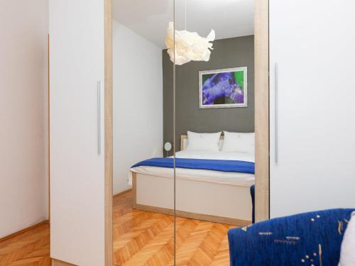 Apartments Marti - Four Bedroom Apartment with Terrace and Sea View - ST