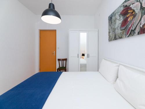 Apartments Marti - Four Bedroom Apartment with Terrace and Sea View - ST