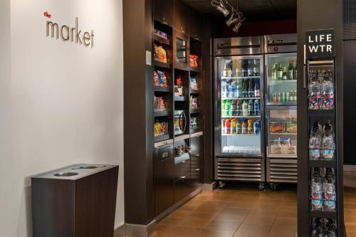 Bebidas en Courtyard by Marriott Bakersfield