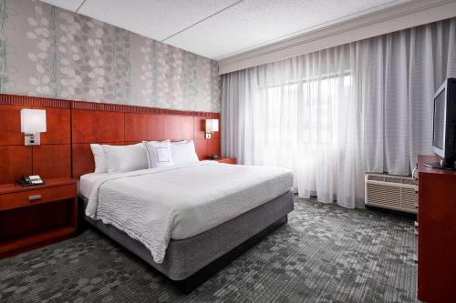 Courtyard By Marriott Baltimore BWI Airport Image