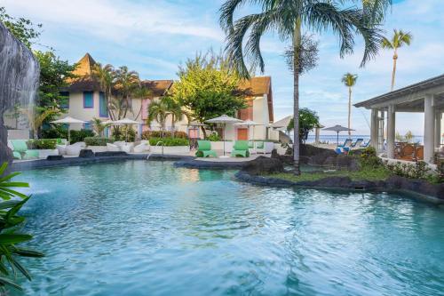 Crystal Cove, Barbados, A Tribute Portfolio All-Inclusive Resortの敷地内または近くにあるプール