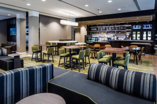 Restaurace v ubytování Courtyard by Marriott Columbia Cayce