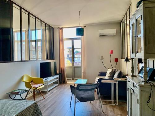 T3 rénové climatisé avec balcon et Wifi au cœur de Sète