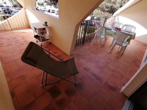 Photo de la galerie de l'établissement Appartement 2 pièces + cabine, Port Camargue, piscine, parking - FR-1-731-112, au Grau-du-Roi