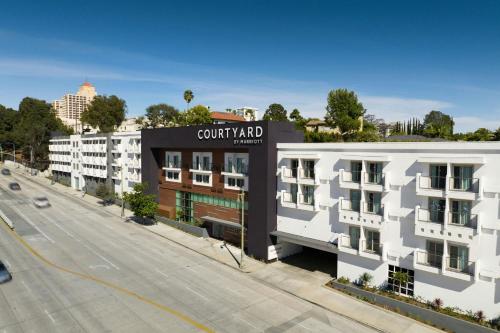 an aerial view of a building on a city street at Courtyard Los Angeles Century City/Beverly Hills in Los Angeles