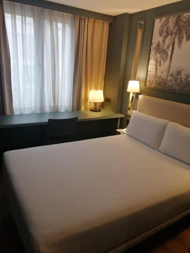 BYPILLOW Castellana photo 36