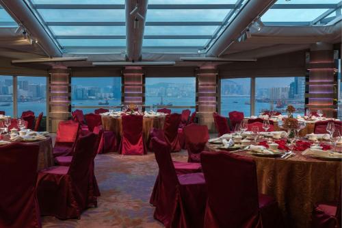Gambar di galeri bagi Renaissance Hong Kong Harbour View Hotel di Hong Kong