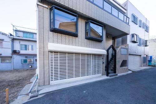 匠 子供が喜ぶ空間で快適に 無料駐車場2台 お風呂2台 10台ベッド 寝室4つ