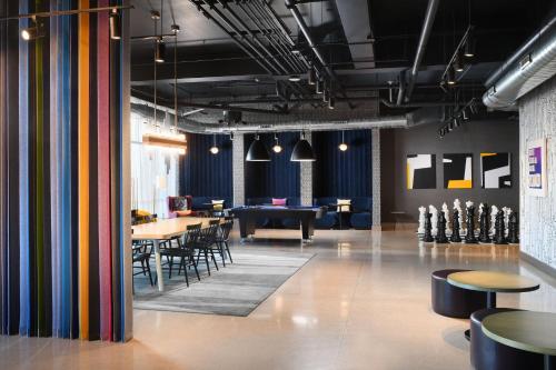 Χώρος καθιστικού στο Aloft Dallas Euless