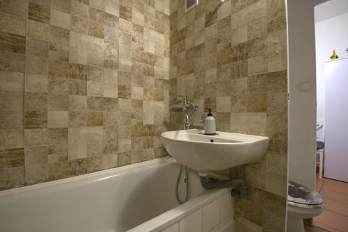 Un baño de Apartmán Camilla
