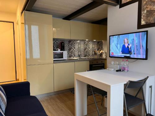Luxury Studio Porta Romana near Bocconi, City Centre by Kibilù Affitti Brevi